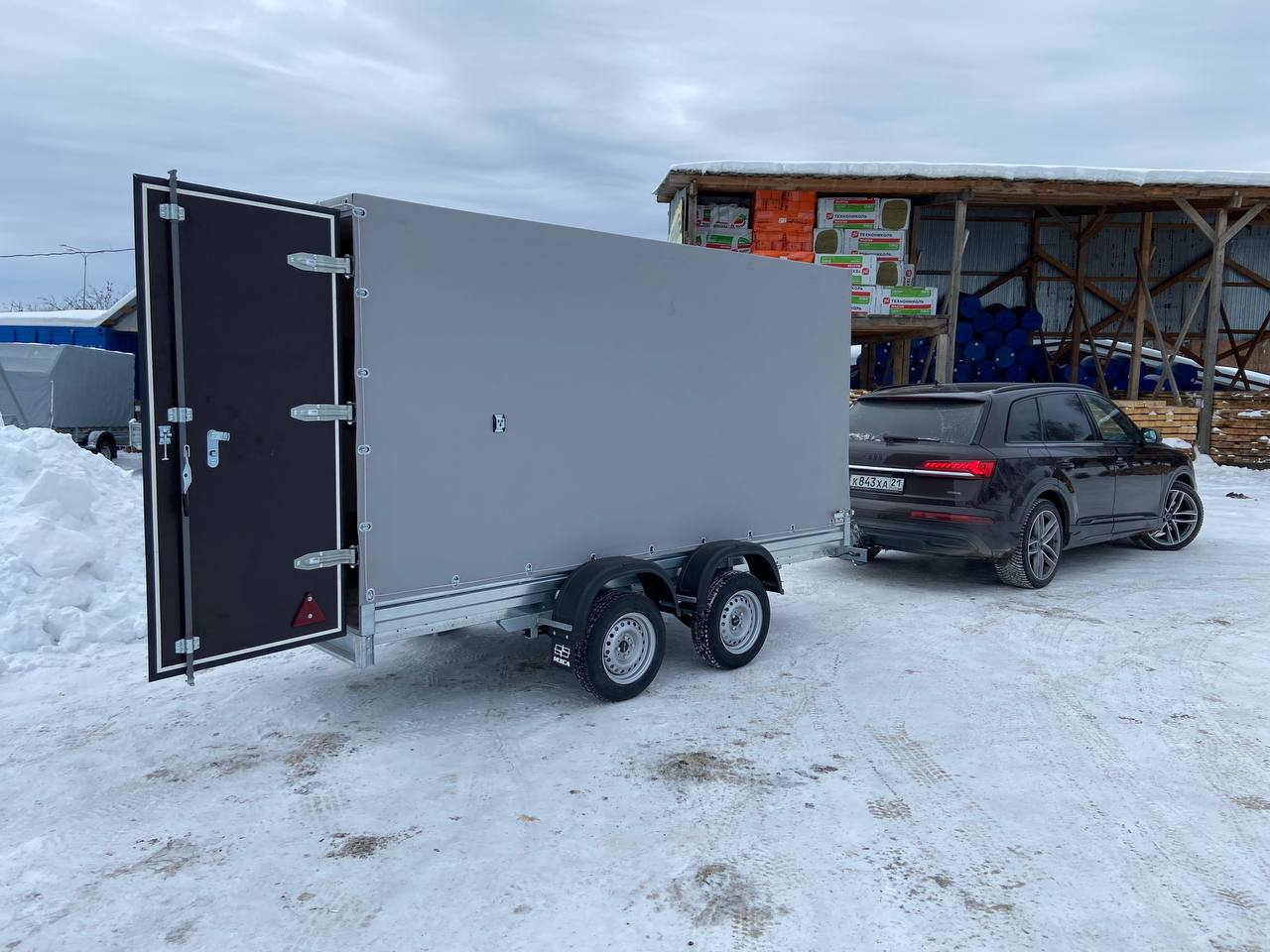 Двухосный прицеп МЗСА 817732 исп.022 с ЕВРО тентом и воротами