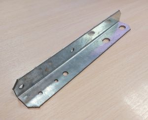 Кронштейн крепления крыла прицепа лодочного, передний левый МЗСА 1А, 1В, 1С, 1Д, 1Е