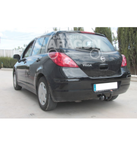 farkop-na-nissan-tiida-e4421aa[1]