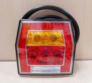Фонарь задний на прицеп FT-122 T LED с освещ.ном.знака