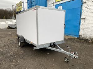 Легковой прицеп фургон МЗСА 817774.003, Одноосный 3,5м с трапом для заезда техники