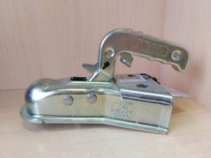 Замковое устройство прицепа 