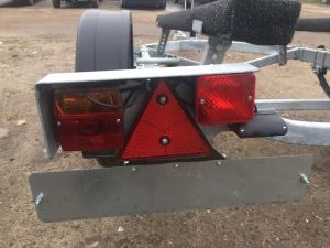 Фонари на прицеп МЗСА 81771В 1С 1D 1Е, в сборе с кронштейном, левые