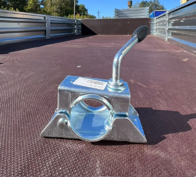 Хомут опорного колеса прицепа LB 48 KNOTT ОРИГИНАЛ