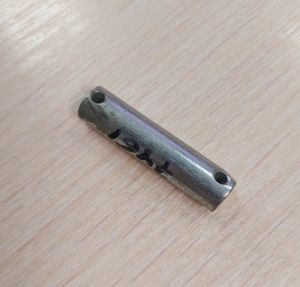 Ось для установки откидного болта на дышло всех бортовых прицепов МЗСА