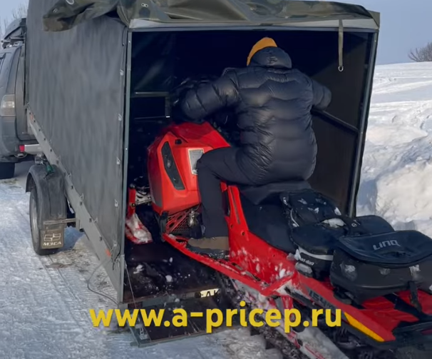 Прицеп для снегохода: что купить для него?