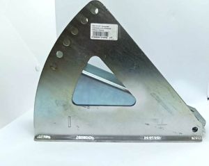 Кронштейн изменения угла положения лебедки прицепа (499.110.000.000) (Цинк)