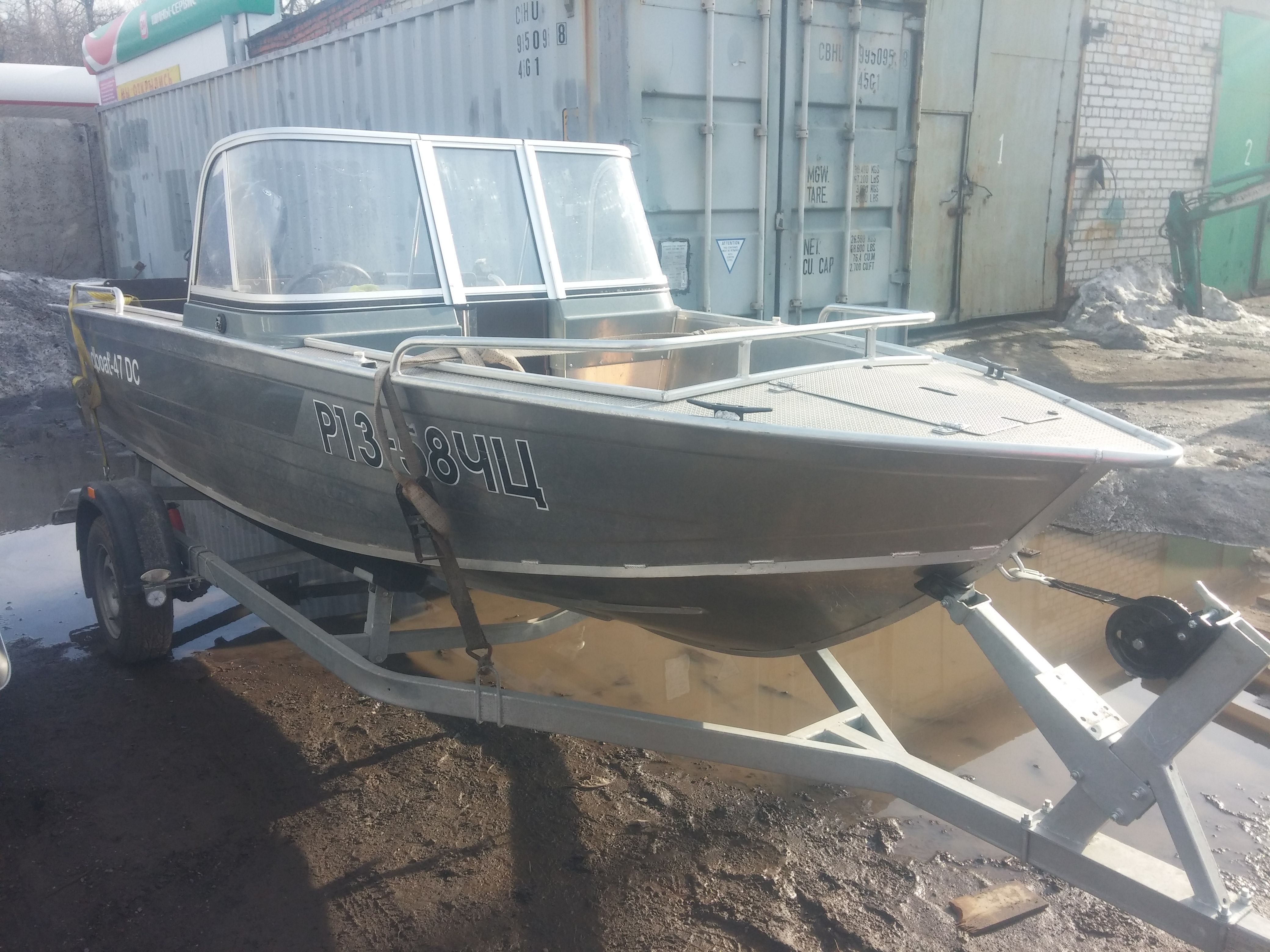 Лодка Windboat-47 на прицепе МЗСА 81771Е.