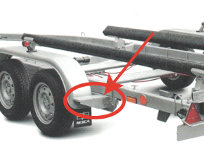 Кронштейн крепления крыла прицепа лодочного со ступенькой, задний правый (тормозные прицепы 1-осные, 2-х осные, 3-х осные)