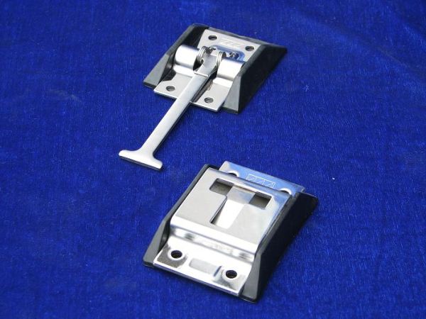 Фиксатор двери прицепа, Т-образный, в комплекте с ответной частью нержавейка