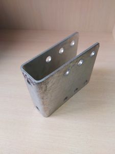 Кронштейн замкового устройства прицепа 