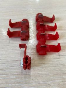 Ответвитель провода 0.5-1.5 мм² красный (в комплекте 7 шт)