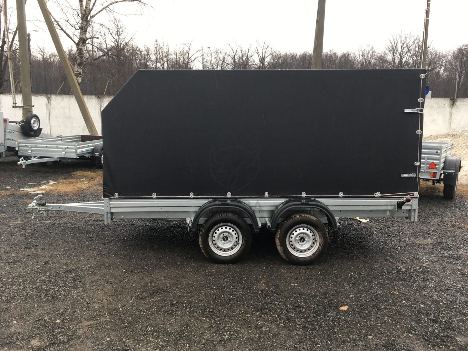 Прицеп МЗСА 817736.012 с трапом и ЕВРО тентом