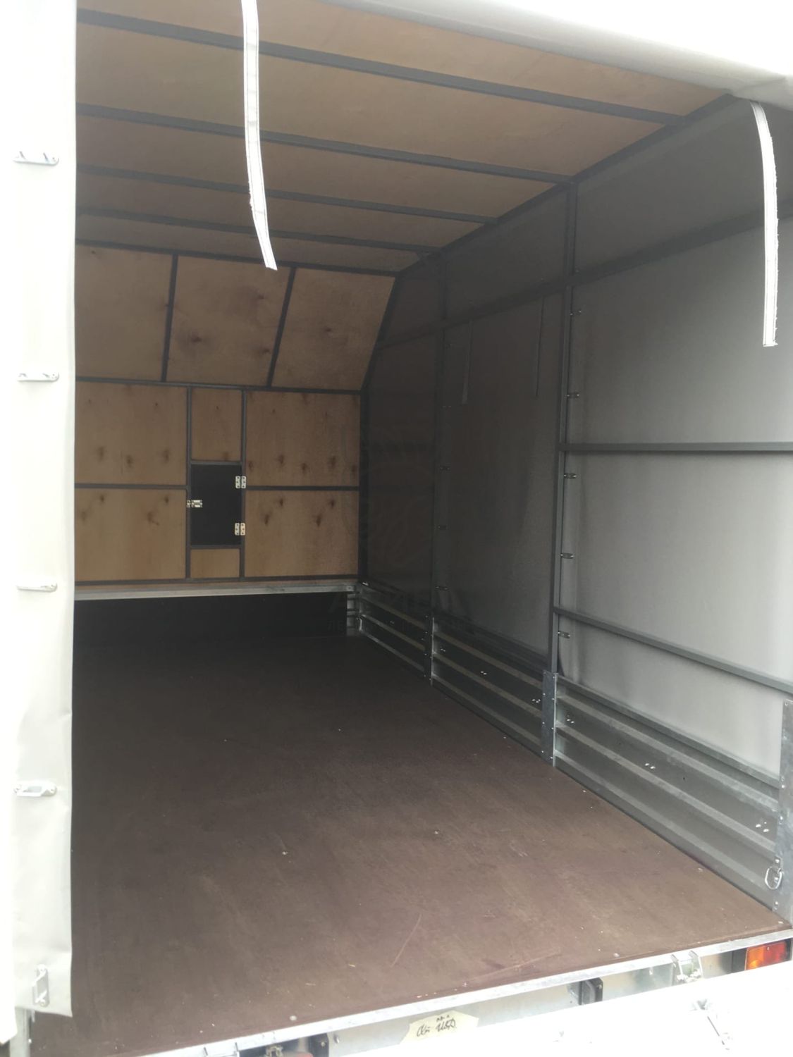 Прицеп МЗСА 817731.012 с трапом МЗСА