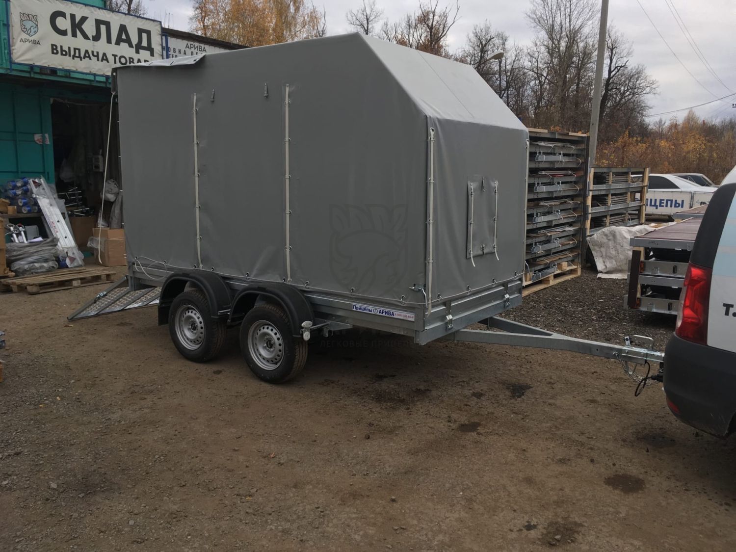 Прицеп МЗСА 817731.012 с трапом МЗСА