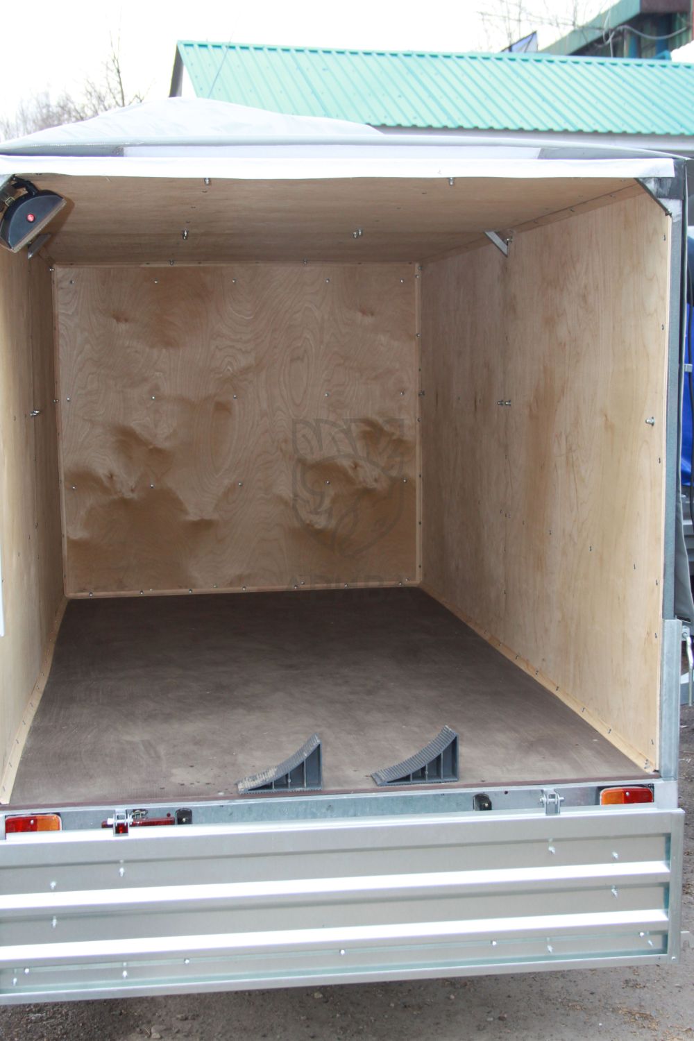 Обшитие прицепа фанерой