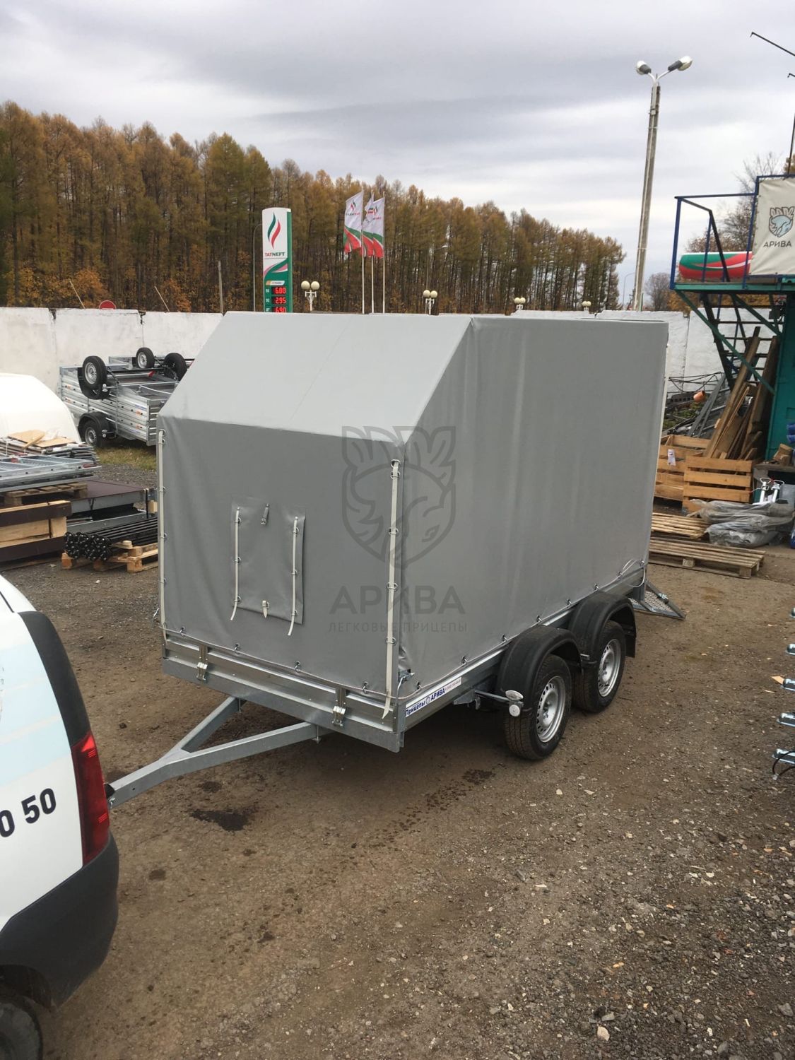 Прицеп МЗСА 817731.012 с трапом МЗСА
