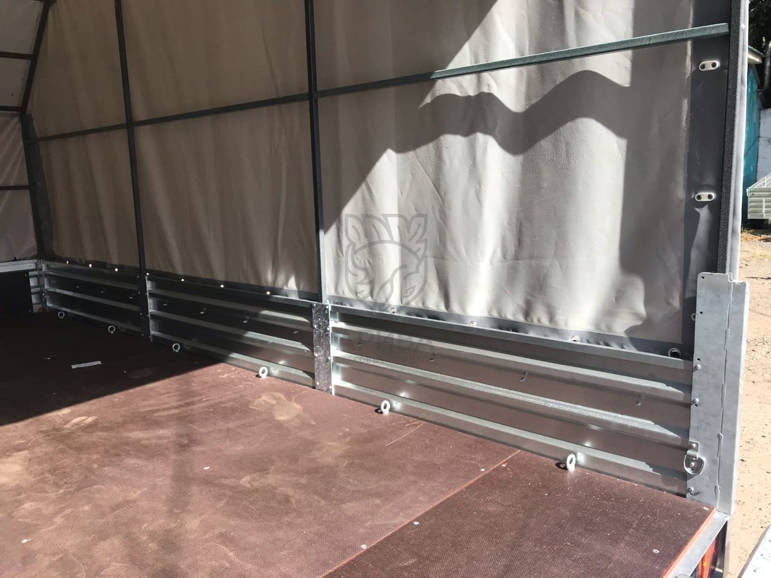 Прицеп МЗСА 817732.012 с трапом МЗСА