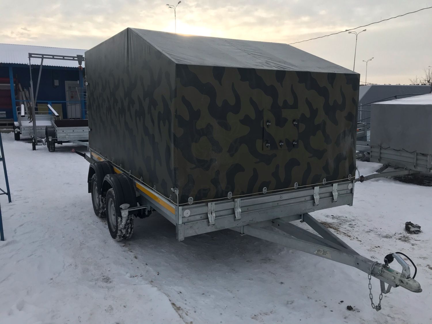 Прицеп для двух снегоходов МЗСА 817736.012