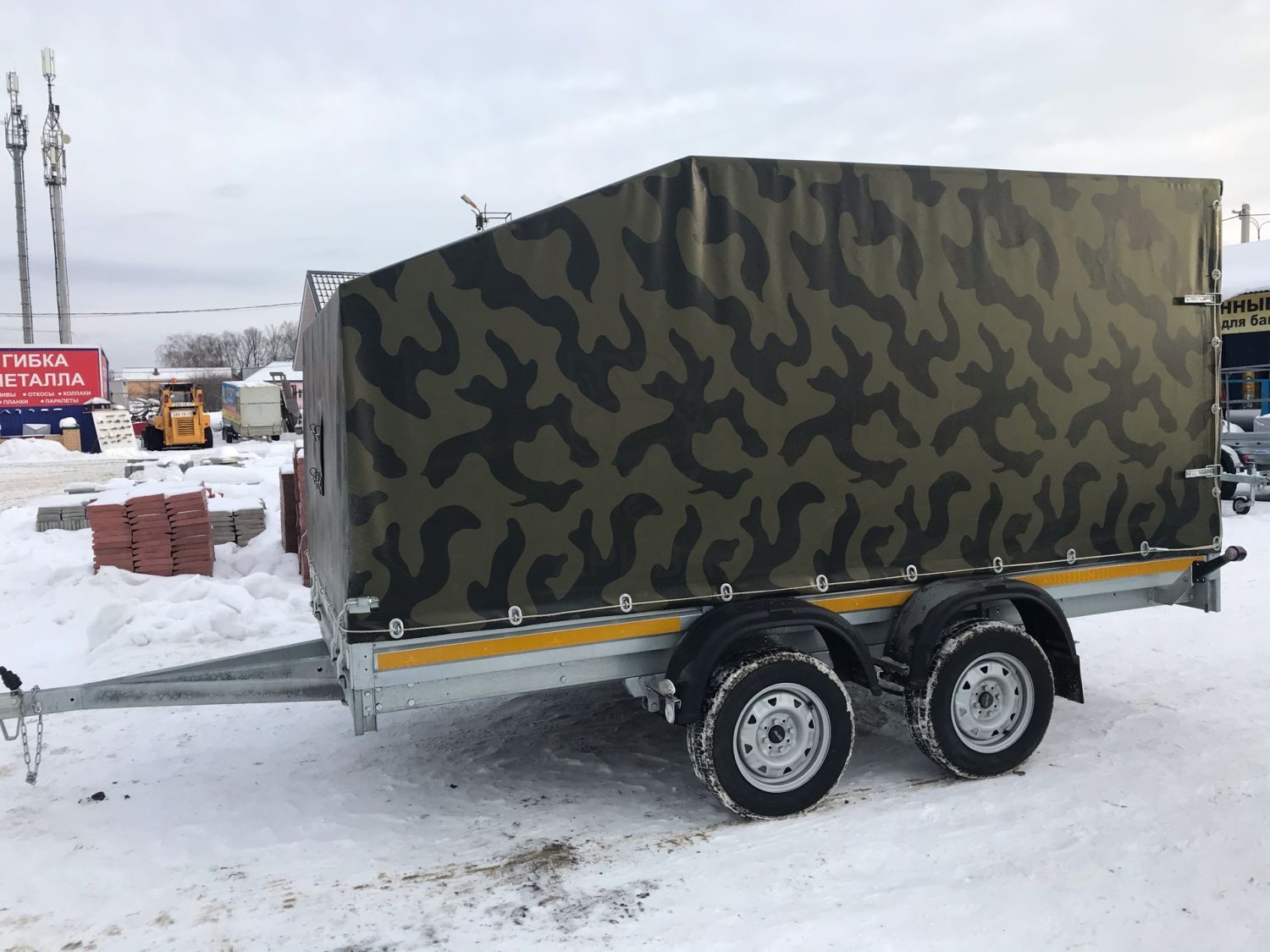 Прицеп для двух снегоходов МЗСА 817736.012