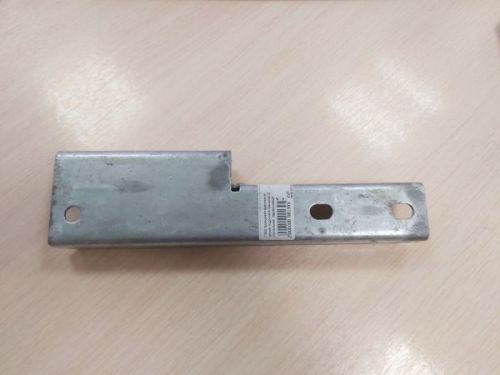 Кронштейн крепления крыла прицепа лодочного со ступенькой, задний левый