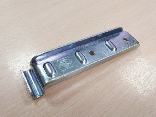 Пластина для замок борта прицепа BVG 10-A  Winterhoff