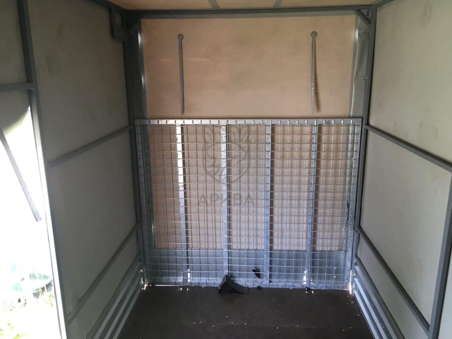 Двухосный прицеп МЗСА 817732.012 с заводским трапом и ЕВРО тентом