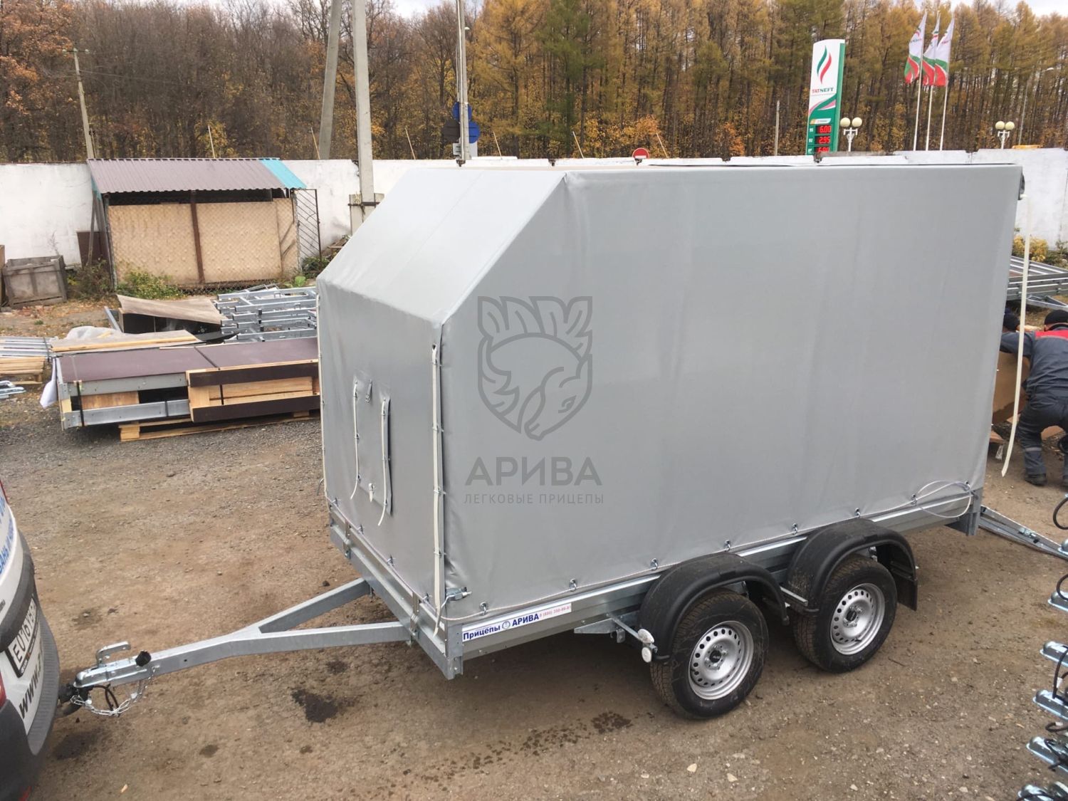 Прицеп МЗСА 817731.012 с трапом МЗСА