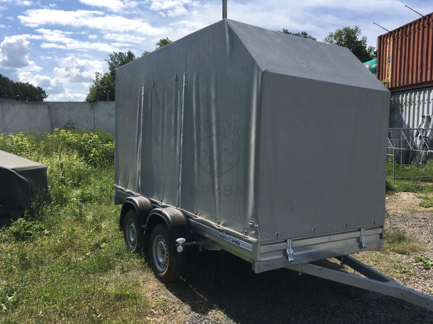 Двухосный прицеп МЗСА 817732.012 с заводским трапом и ЕВРО тентом
