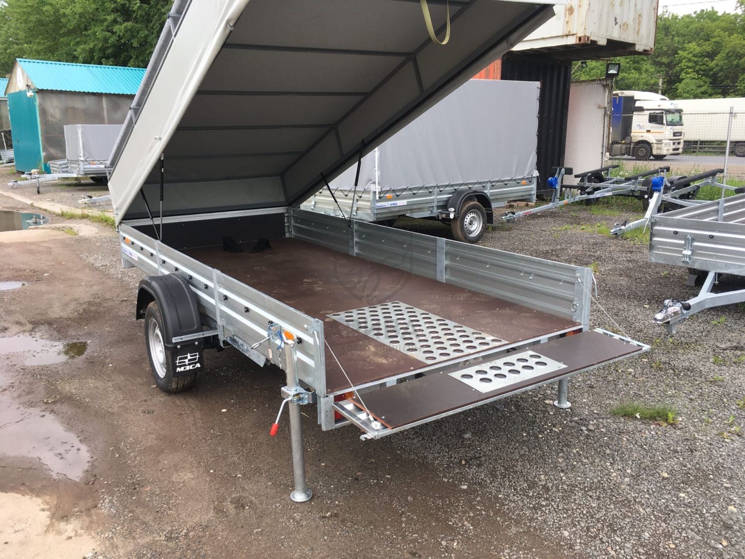 Стапель для лодки ПВХ откидной на прицеп МЗСА 817717.012