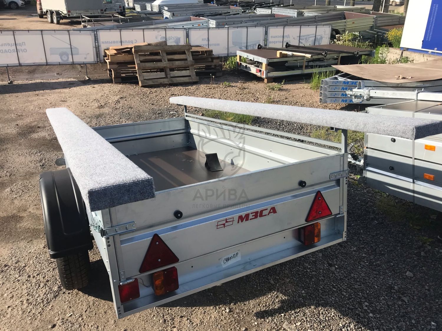 Стапель для лодки ПВХ на прицеп МЗСА 817700.002