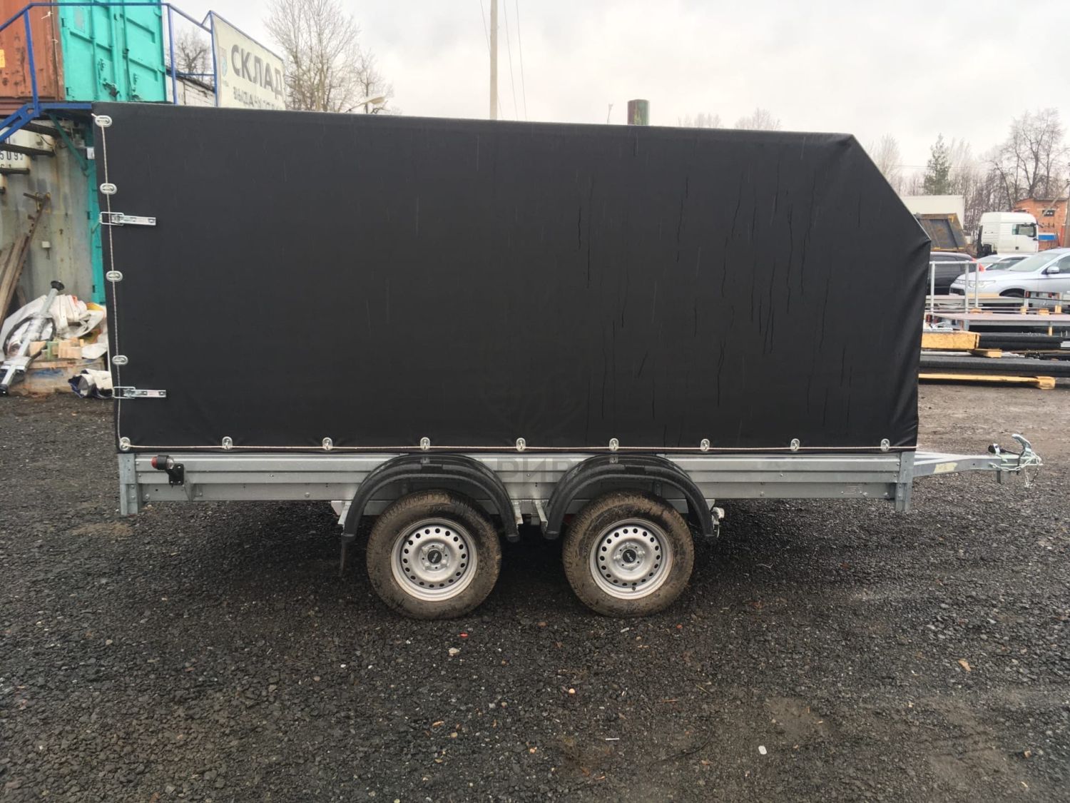 Прицеп МЗСА 817736.012 с трапом и ЕВРО тентом