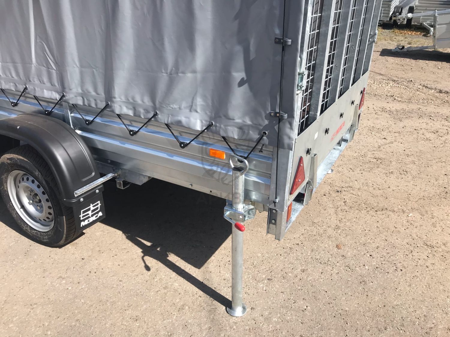 Прицеп МЗСА 817732.012 с трапом МЗСА