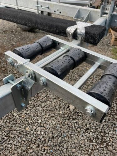 Килевая система (качеля лодочного прицепа), оцинкованная