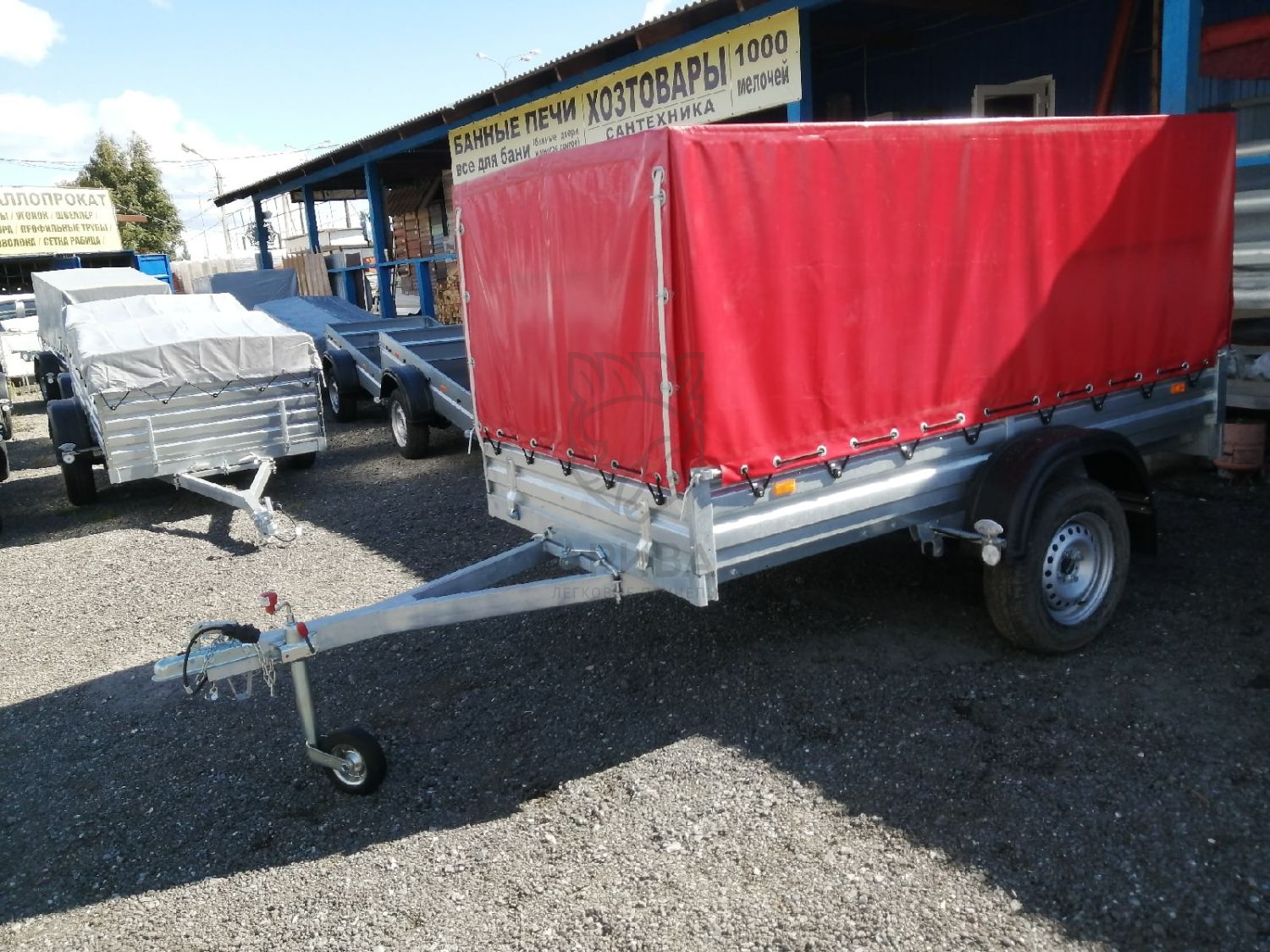 Прицеп МЗСА 817704.012 с красным тентом