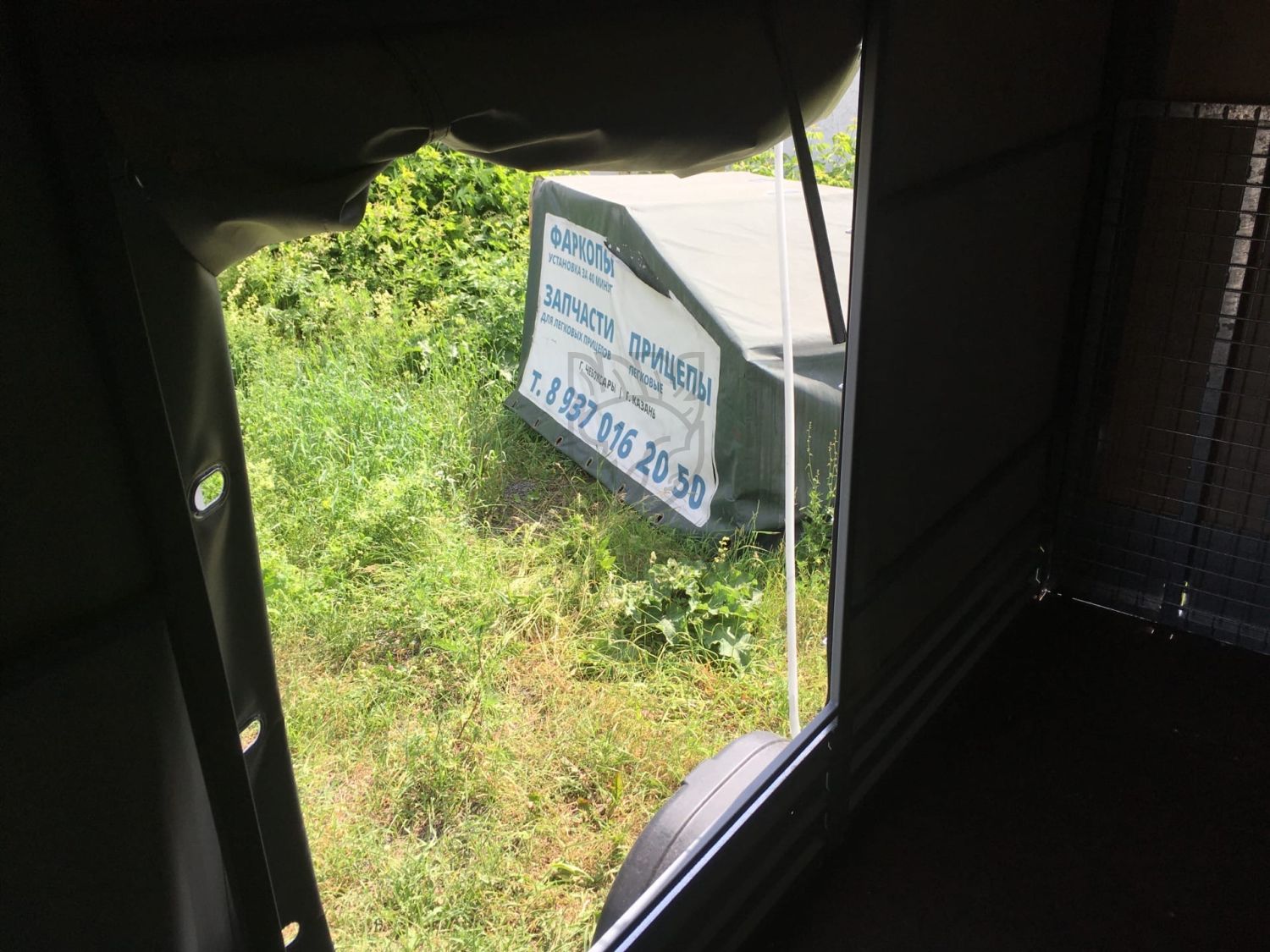 Двухосный прицеп МЗСА 817732.012 с заводским трапом и ЕВРО тентом