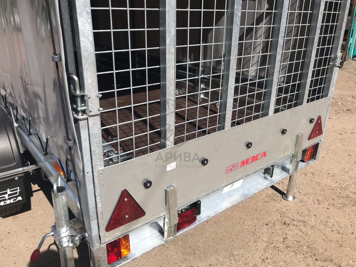 Прицеп МЗСА 817732.012 с трапом МЗСА