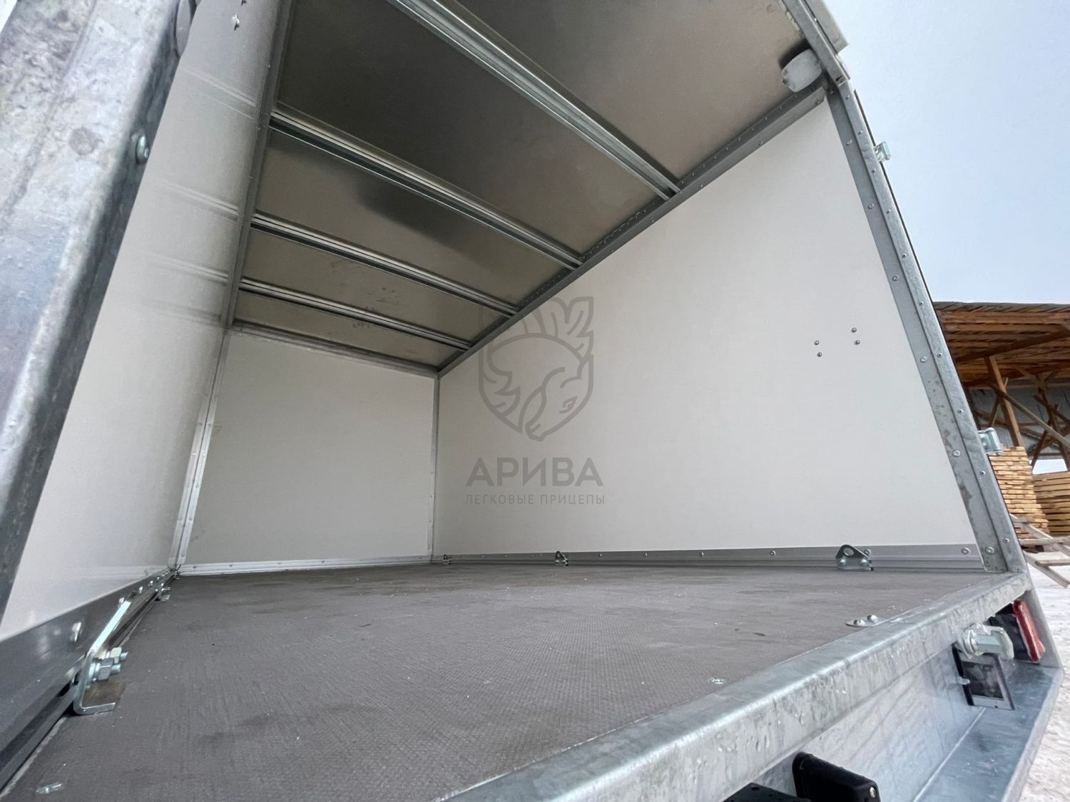 Промтоварный прицеп-фургон МЗСА 817783.001. Категория "В" 