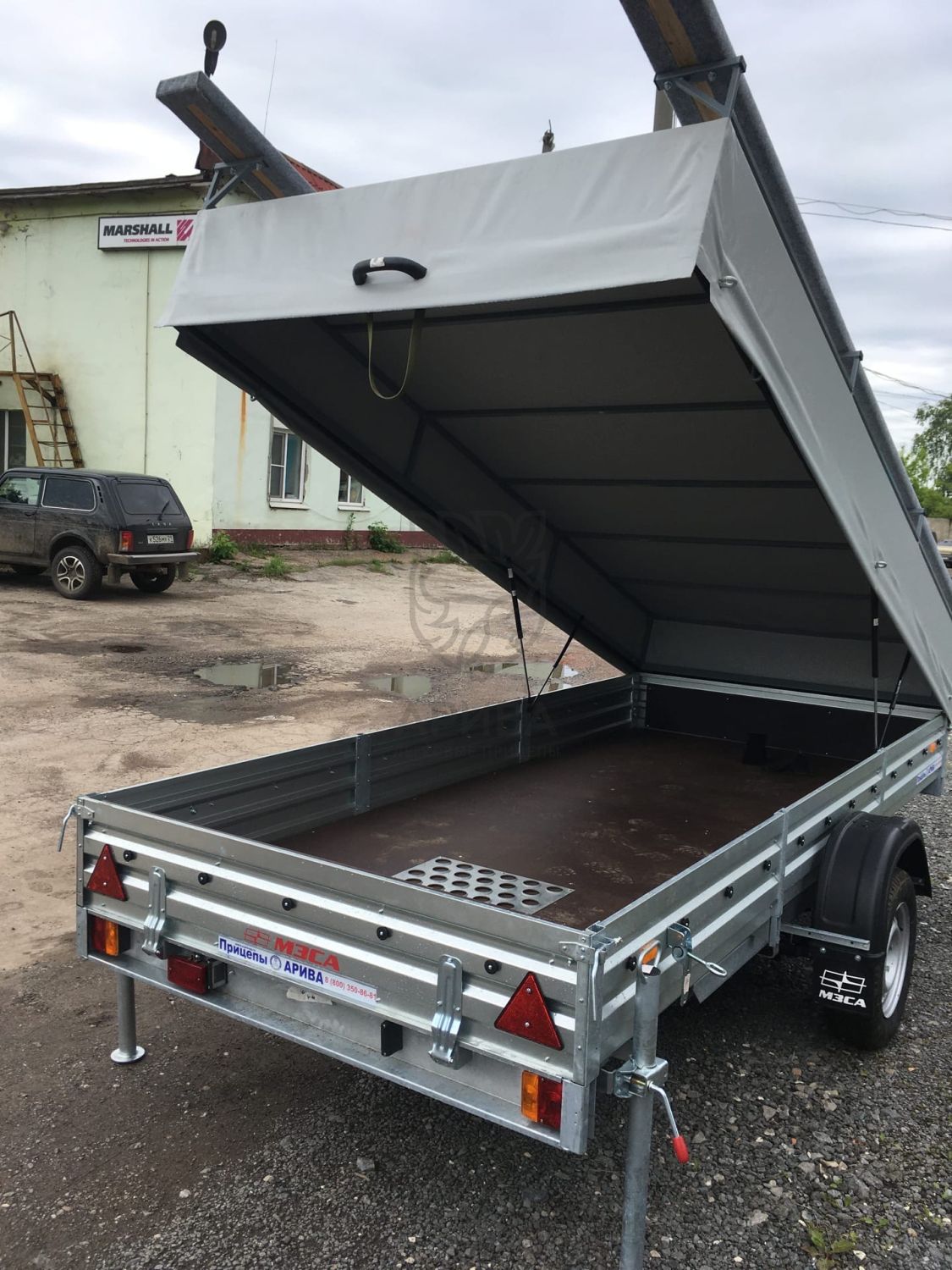 Стапель для лодки ПВХ откидной на прицеп МЗСА 817717.012