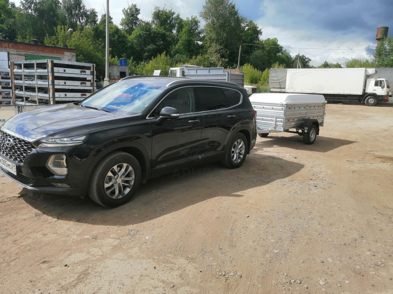 Прицеп МЗСА 817701.012 с надставными бортами и с пластиковой крышкой