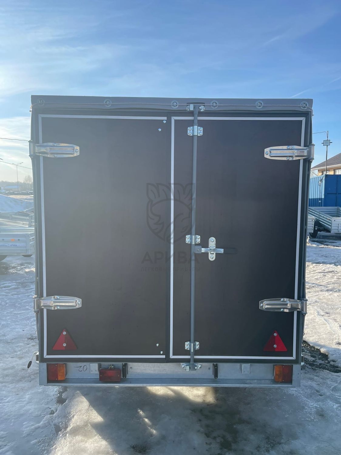 Прицеп МЗСА 817702.012 с ЕВРО тентом и воротами