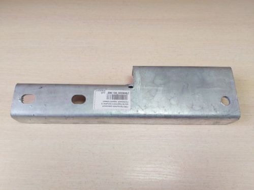 Кронштейн крепления крыла прицепа лодочного со ступенькой, задний правый